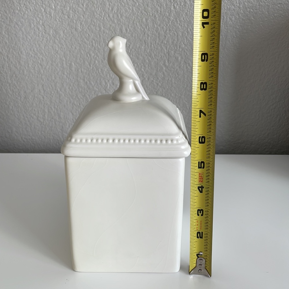 THRESHOLD China All White Square Jar With Cardinal Lid - Picture 14 of 15